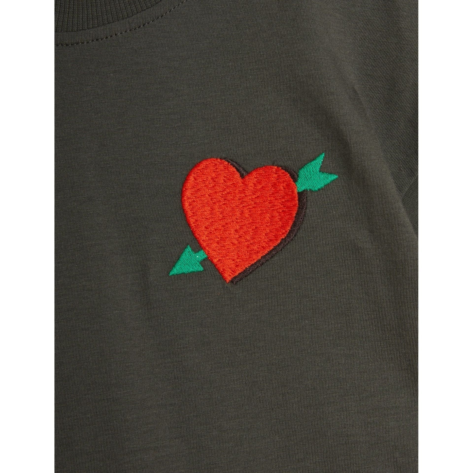 Arrowed Heart Emb Ss Tee