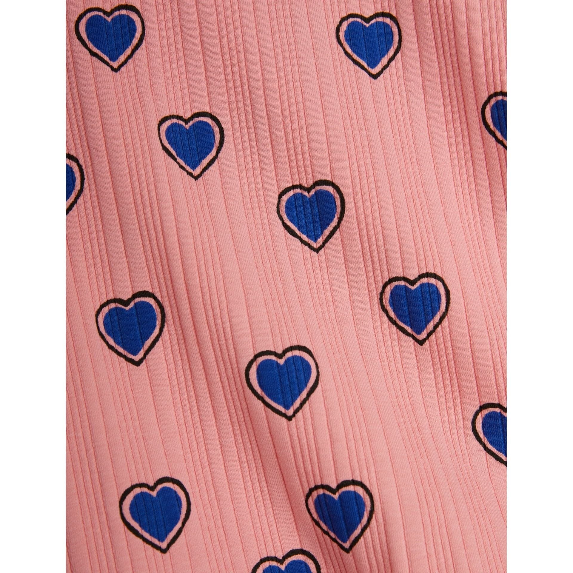 Outlined Hearts Aop Ss Tee